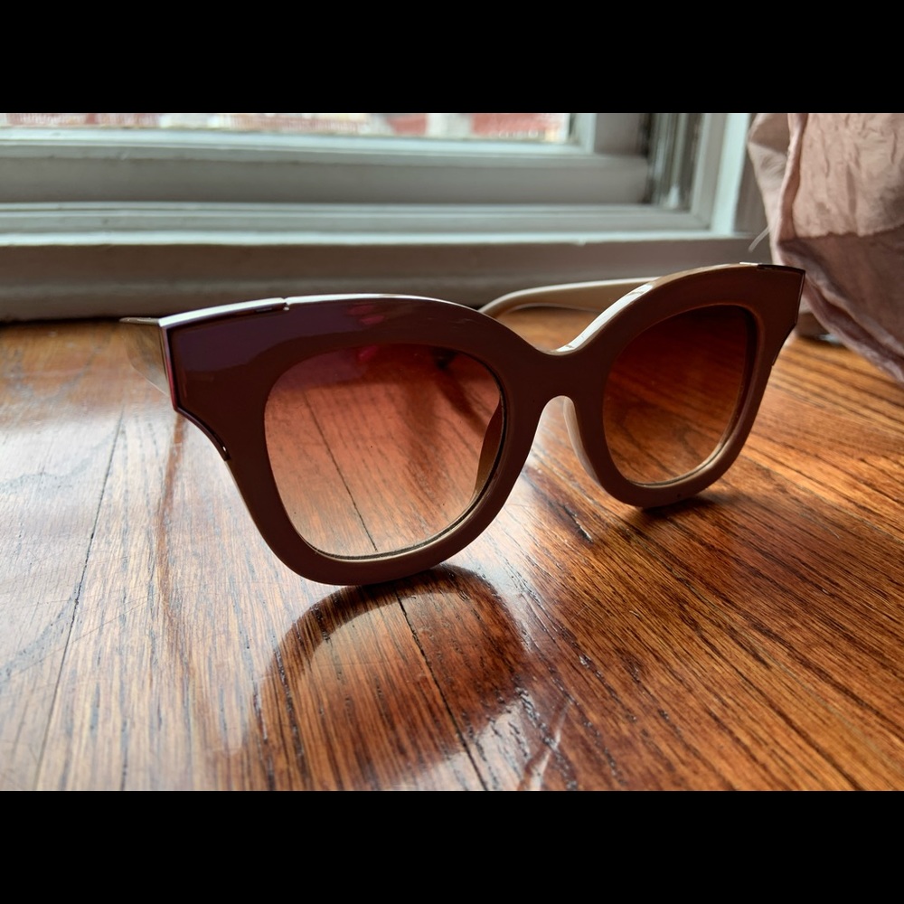 Sunglasses - Picture 4 of 8